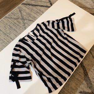 Super cute stripe crop